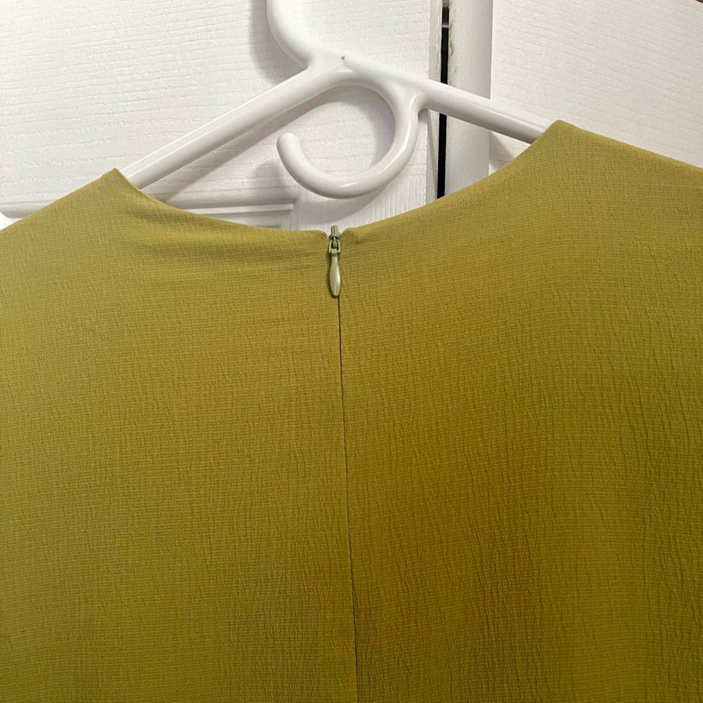 Veiled Collection raneem tiered ruffle maxi dress in cypress green - Picture 5 of 9
